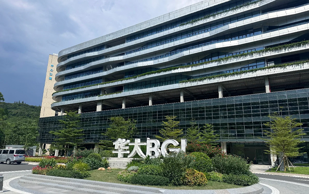 市场营销部——华大基因手套箱现场焊接冻干机